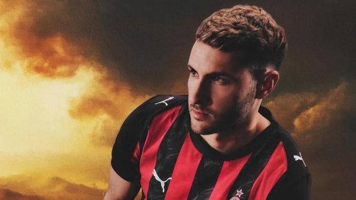 SANTIAGO GIMENEZ HAMLESİ