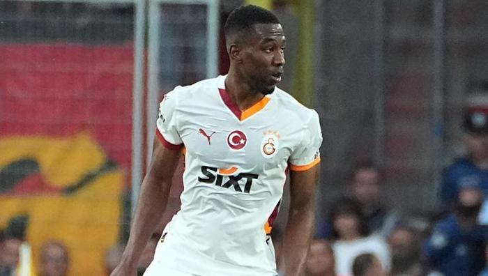 Galatasarayda transfer krizi Rusyadan Carlos Cuesta açıklaması: İmzalar neden atılmadı
