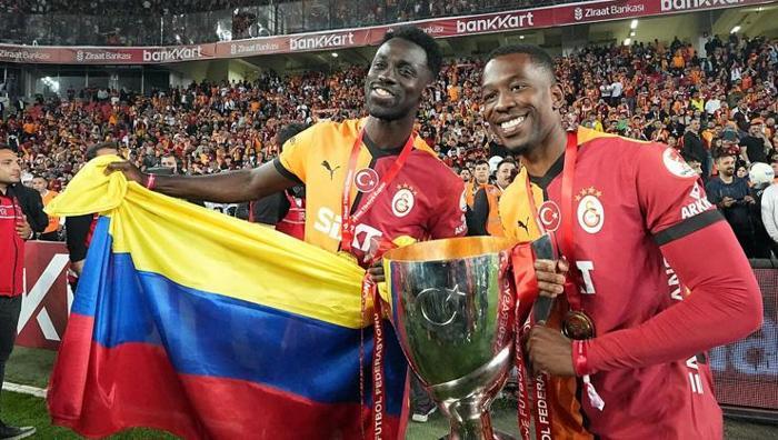 Galatasarayda transfer krizi Rusyadan Carlos Cuesta açıklaması: İmzalar neden atılmadı