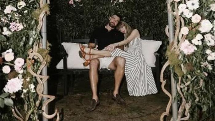 Milyon dolarlık evet Taylor Swift ve Travis Kelce bombayı patlattı