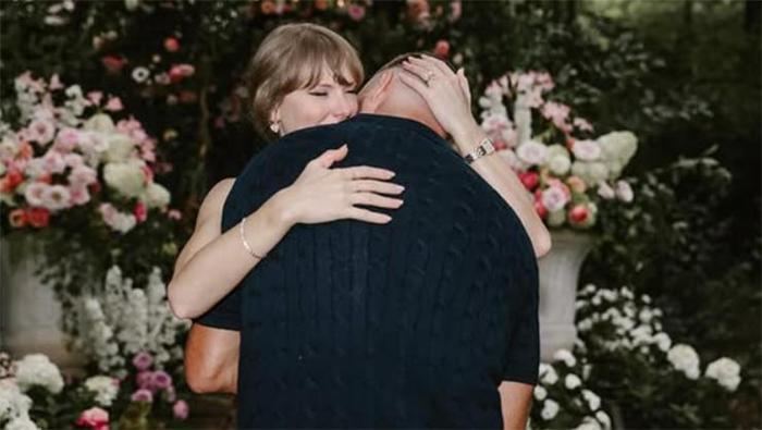 Milyon dolarlık evet Taylor Swift ve Travis Kelce bombayı patlattı