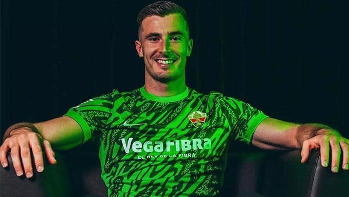 Inaki Pena (Kaleci) Barcelona -> Elche