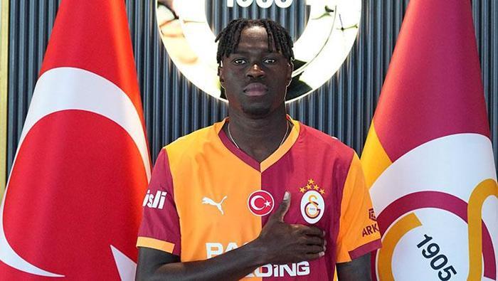 Galatasaray Wilfried Singo sonrası bir bomba daha Gelmeye sıcak bakıyor