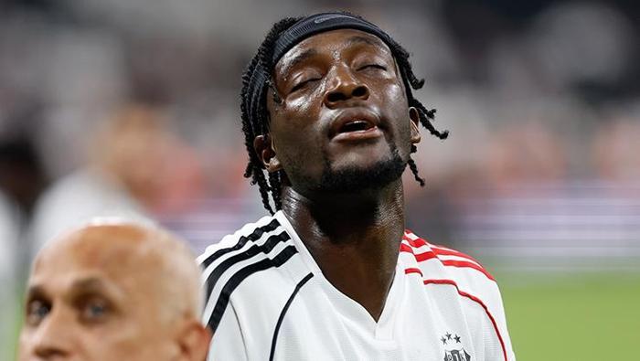 Beşiktaş - Lausanne maçının ardından usta isimden sert eleştiri: Gerçek bir skandal | Ülke futbolu sorunu