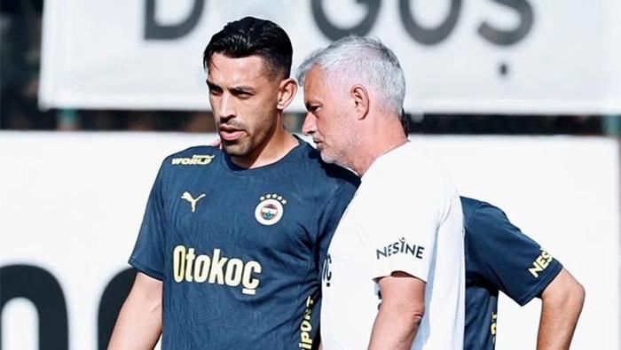 Fenerbahçede Mourinhonun ayrılığı sonrası İrfan Can Kahvecinin eşinden olay paylaşım