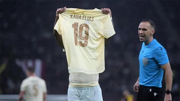 Arda Turan zoru başardı, Türkiyeyi işaret etti Edin Dzeko takımını ipten aldı | UEFA Konferans Ligi