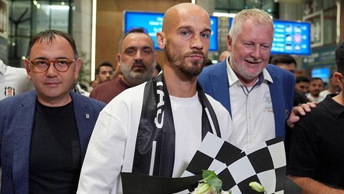 Vaclav Cerny (Sağ kanat) Wolfsburg -> Beşiktaş