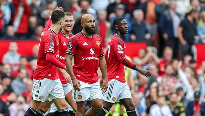 5- MANCHESTER UNITED