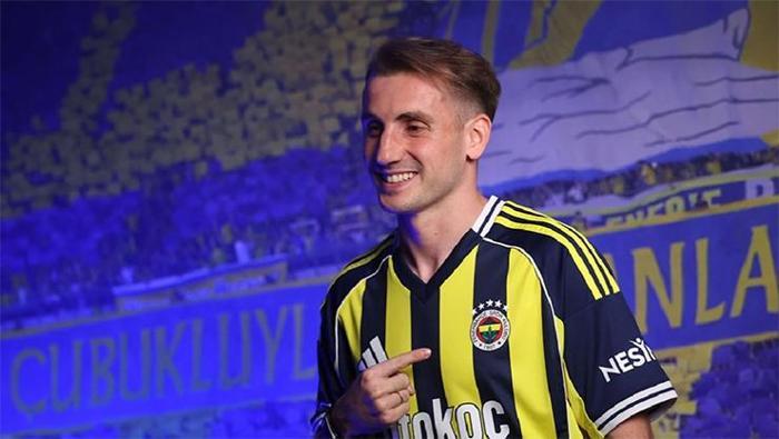 İçerisinde yok yok: Fenerbahçenin yeni transferi Kerem Aktürkoğlunun yeni evi göz kamaştırdı