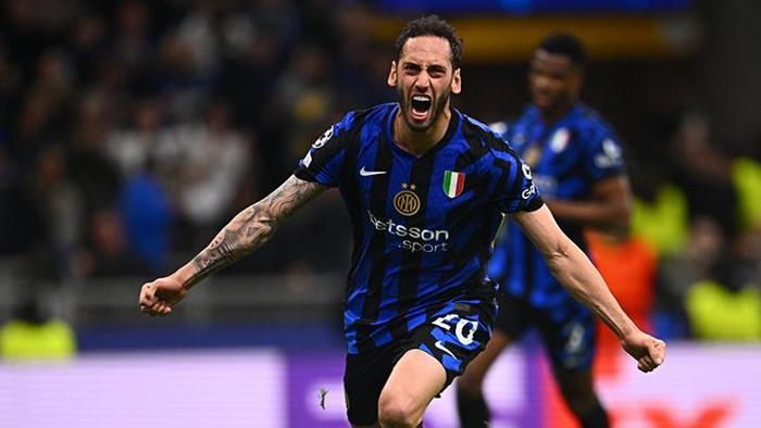 Hakan Çalhanoğlu, Galatasaray için gemileri yaktı Öyle bir fedakarlık yaptı ki...