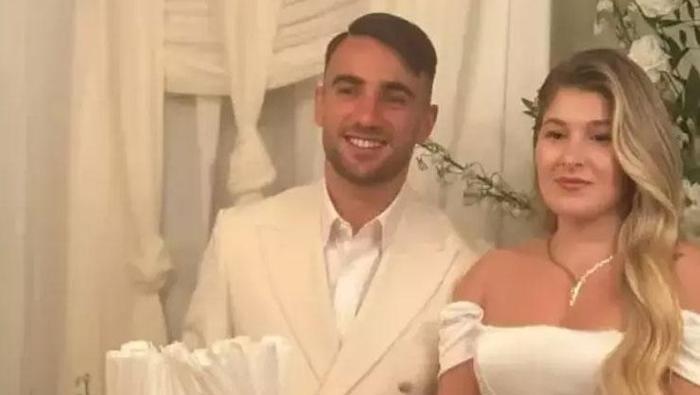 Galatasaray’ın yıldızı Yunus Akgün, Tuğçe Alaca ile nişanlandı Törene Kerem Aktürkoğlu katıldı mı