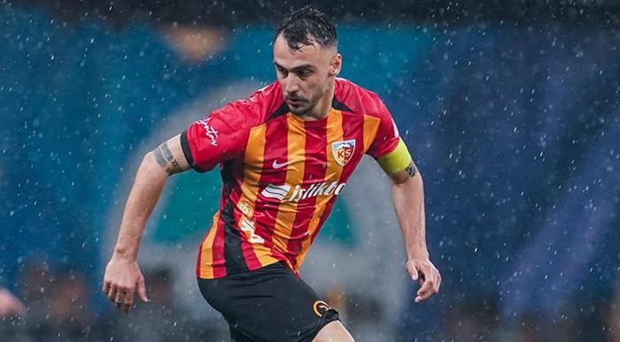 Gökhan Sazdağı (Sağ Bek) Kayserispor -> Beşiktaş