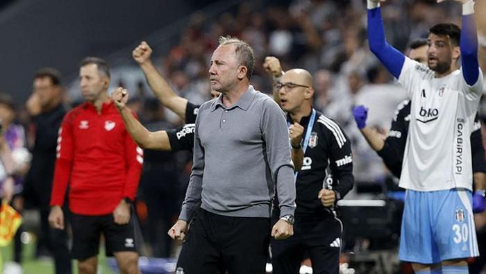 Futbol sihirbazlara muhtaç