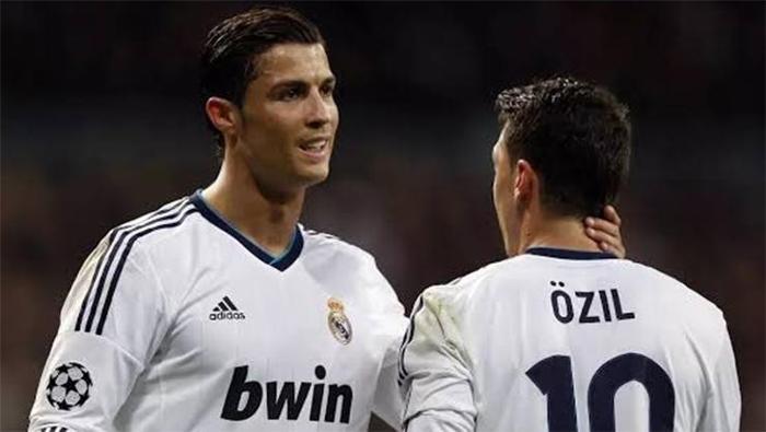 MESUT-RONALDO BENZETMESİ