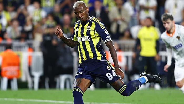 YİNE PENALTI KAÇIRDI