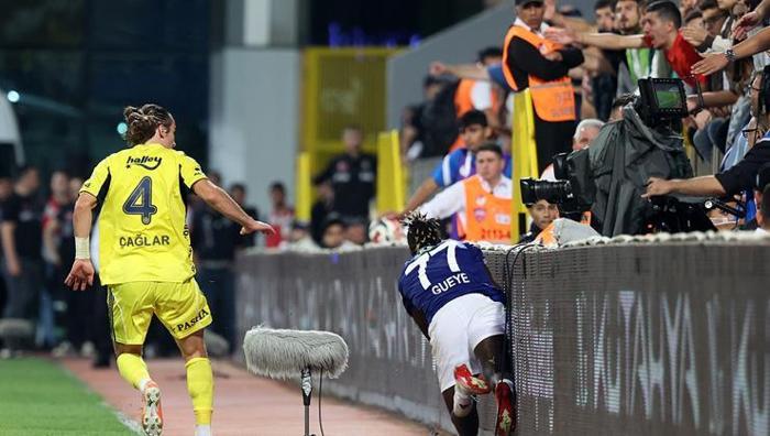 Ne iş yapıyor belli değil Kasımpaşa-Fenerbahçe maçına damga vuran sözler: Mourinho enkaz bırakmış