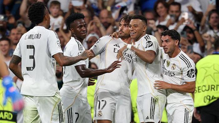 Galatasaray ve Fenerbahçeden Real Madridin yıldızına teklif Resmen duyurdu