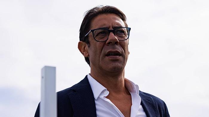 RUI COSTANIN BAŞINI YAKTI