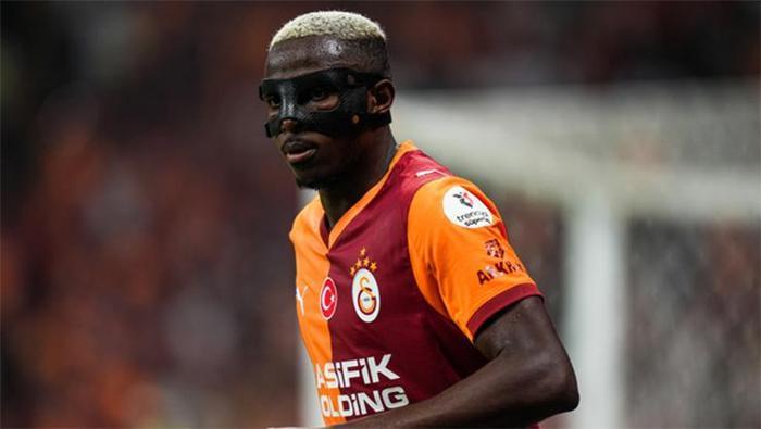 OSİMHEN GERİ DÖNDÜ