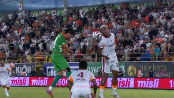 ALANYASPORUN 90+1DE BEKLEDİĞİ PENALTI POZİSYONUNDA DEVAM KARARI DOĞRU MU