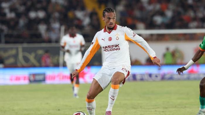 SANE 12. OYUNCU OLUR