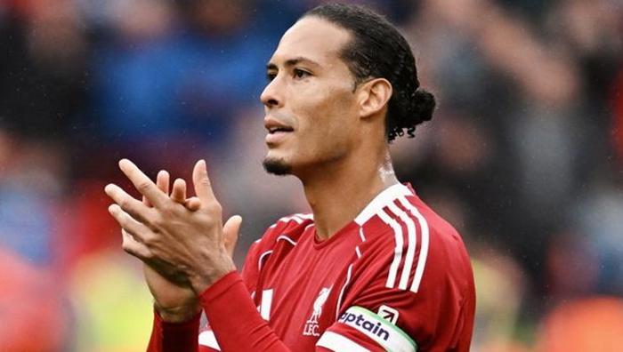 Van Dijkın Galatasaray telaşı Liverpool kaptanı devreye girdi, takımı uyardı: Takıma Türkiye uyarısı
