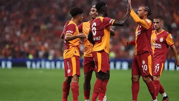 Galatasarayda ayrılık çanları: Yıldız ismin sözleşmesinde madde Takımda kalması zor