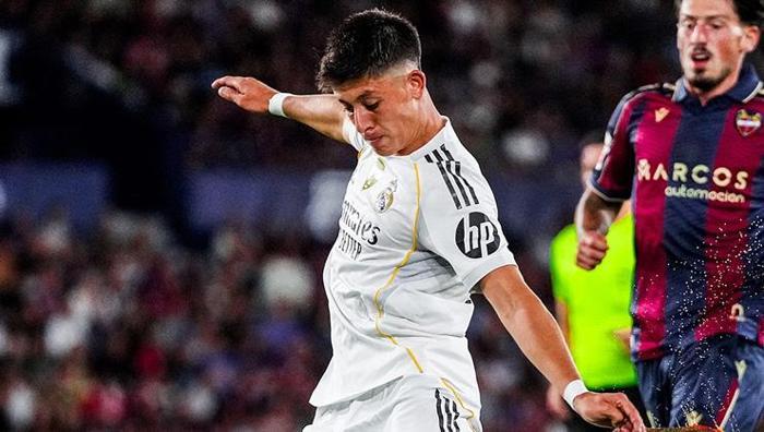 Arda Güleri rahat bırakmıyorlar Real Madridin yıldızı oldu, yine de peşindeler