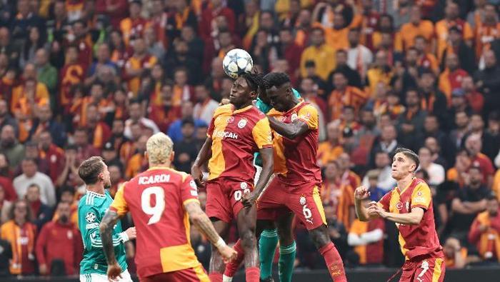 Galatasarayın Liverpool zaferi sonrası usta isimlerden övgü: Fabrika ayarlarına döndü | Haddini bilmedi, bildirdi
