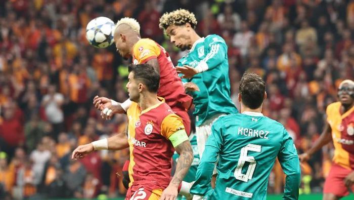 RAKİPLERİNİN HEVESİNİ KURSAĞINDA BIRAKTI