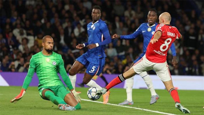 Mourinhodan gece yarısı Fenerbahçe ve Kerem Aktürkoğlu açıklaması Onu unutun