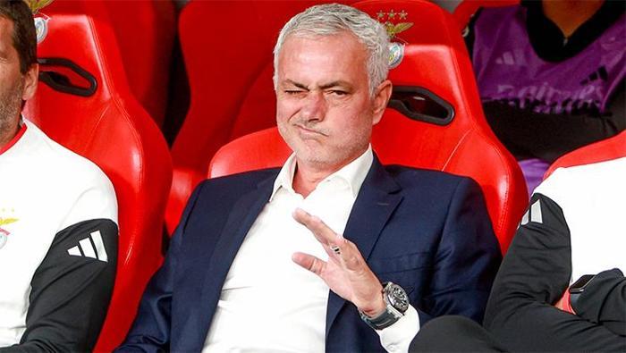 Mourinhodan gece yarısı Fenerbahçe ve Kerem Aktürkoğlu açıklaması Onu unutun