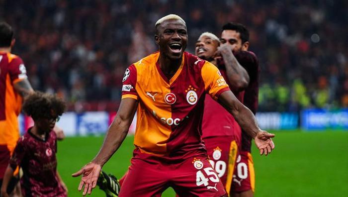 Okan Buruk dizi galasından çıkarken açıkladı Osimhen, Beşiktaş derbisinde oynayacak mı