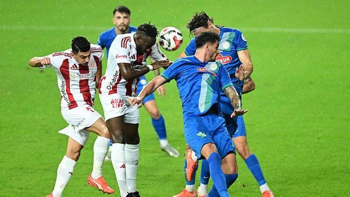 Antalyasporda Emre Belözoğlu kararı Başkan açıkladı