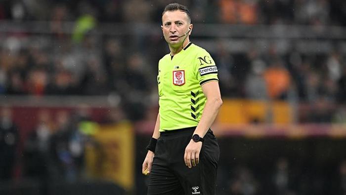 Galatasaray-Beşiktaş derbisinde yıldız isme övgüler Heykeli dikilmeli | Sınırları fazlasıyla zorladı