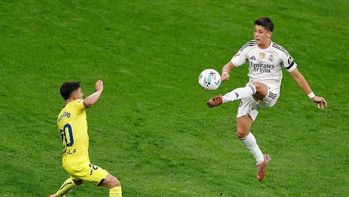 Real Madridde Arda Gülerin frikik tartışması Topun başına geldi, yine de kimseye bırakmadı: İspanyada gündem oldu