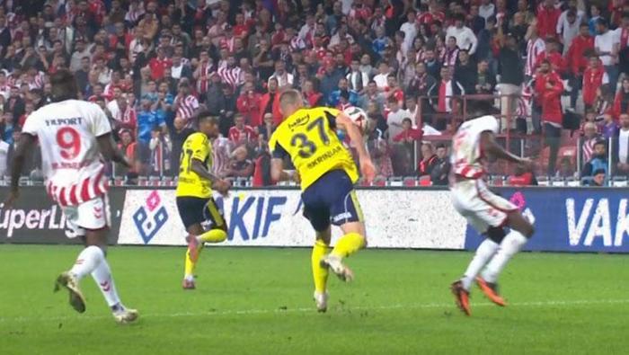 SAMSUNSPORUN İPTAL OLAN PENALTISI