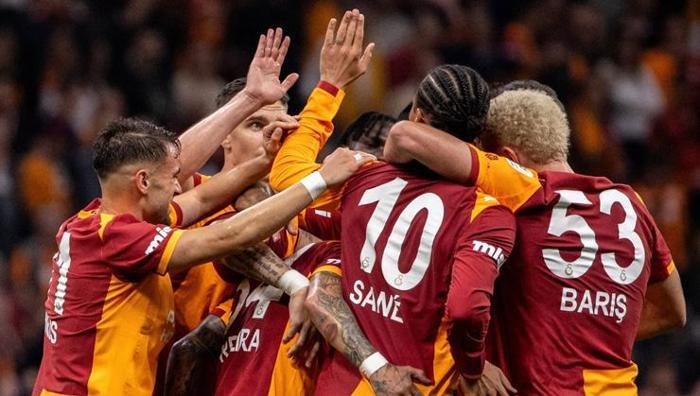 Galatasaraya küfrettiler, bunu kabul edemem Leroy Sane Oktorberfestte Bayern Münih taraftarlarıyla tartıştı