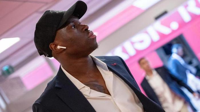 Galatasarayın yıldızı Singonun sözleşme detayları ortaya çıktı Çılgın bonservis maddesi