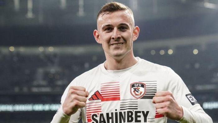 OKAN BURUK BEĞENİYOR