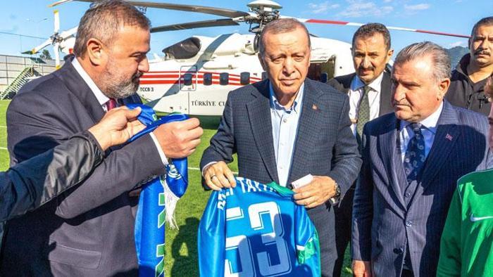 Cumhurbaşkanı Erdoğan, Çaykur Rizespor Futbol Kulübü ve Rize Çay İlkokulunu ziyaret etti