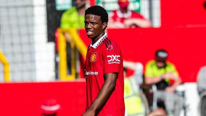 Galatasaray bonservis ödemeyecek Sürpriz transfer hamlesini İngilizler duyurdu, gelecek sezon kadroda olacak