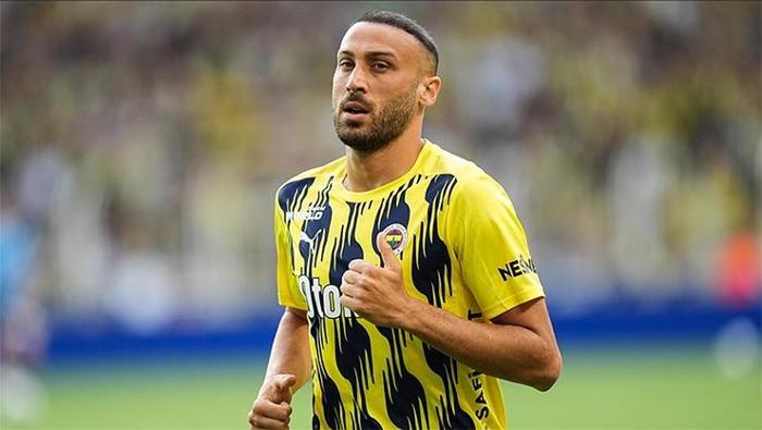 Fenerbahçede İrfan Can Kahveci ve Cenk Tosun neden kadro dışı bırakıldı İşte tüm yaşananlar
