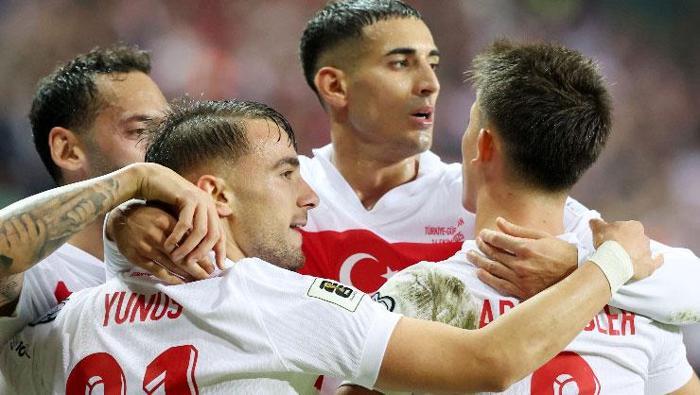 AMERİKA YOLCULARI / FAİK ÇETİNER - FANATİK