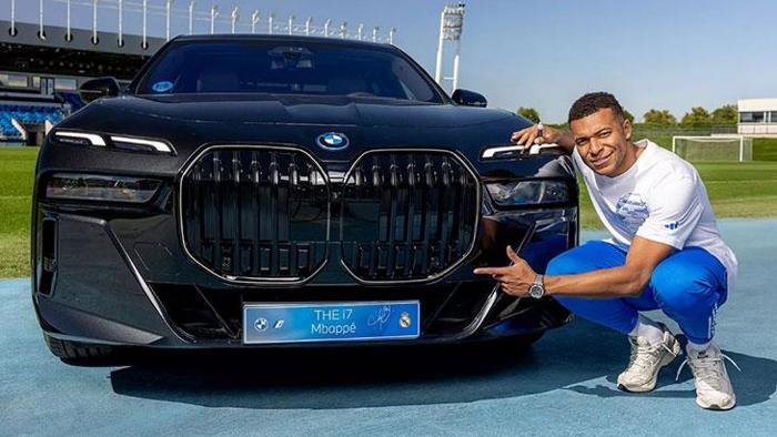 Arda Gülerin yeni oyuncağının fiyatı dudak uçuklattı Real Madridde tüm futbolculara son model BMW
