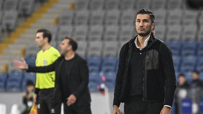ŞAHİNİN GALATASARAY KARNESİ ZAYIF