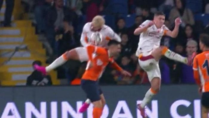 GALATASARAYIN PENALTI BEKLEDİĞİ POZİSYON