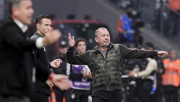 Koskoca Beşiktaş yan gelip yattı Gençlerbirliği yenilgisi sonrası sert sözler | Sergen Yalçının cevaplaması gereken sorular...