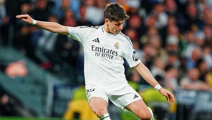 Premier Lig devi transfer defterinin baş köşesine Arda Güleri yazdı Nabız yoklandı: Real Madrid çıkışları kapatıyor