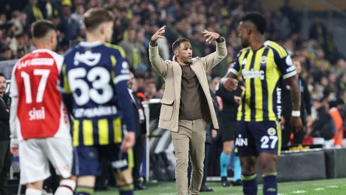 İLK YARI RÜYA, İKİNCİ YARI KABUS / MESUT AYDIN KALE - FANATİK
